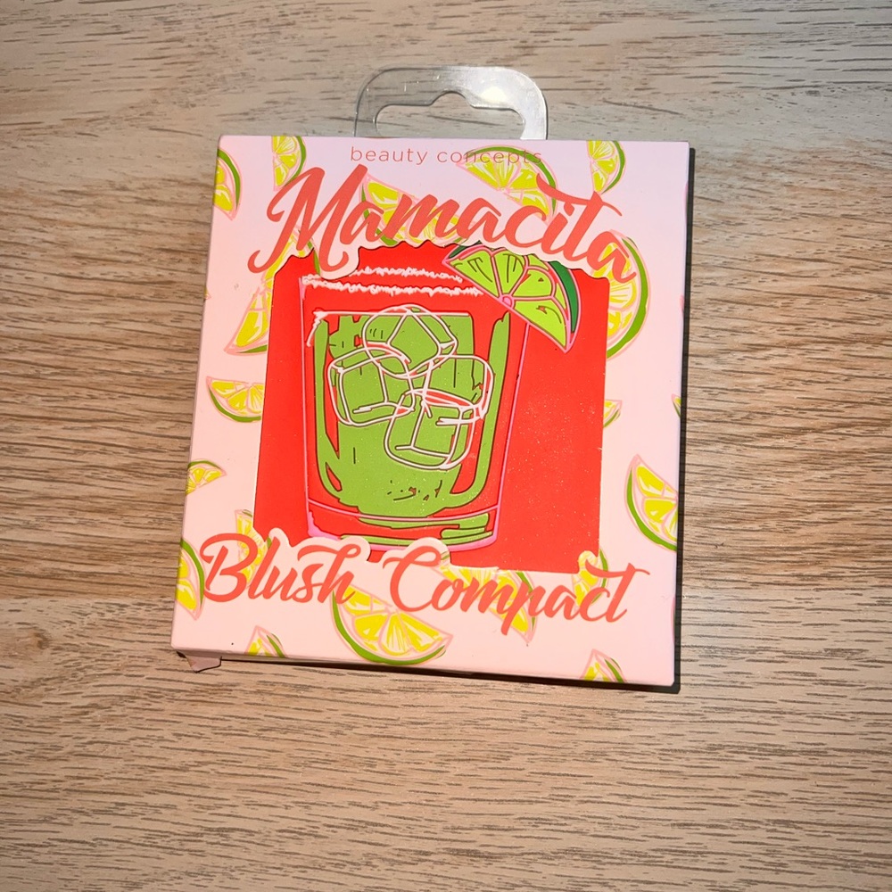 MIRRORED BLUSH COMPACT Mamacita